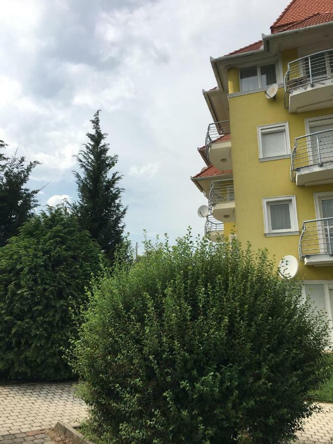Liliom Apartman Apartman Hévíz Kültér fotó